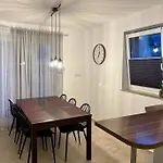 Modernes Ferienhaus, Sauna & Partyraum Zubuchbar