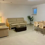 Modernes Ferienhaus, Sauna & Partyraum Zubuchbar