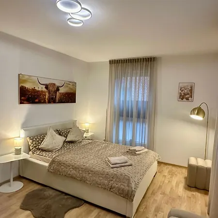 Prázdninový dům Modernes Ferienhaus, Sauna & Partyraum Zubuchbar