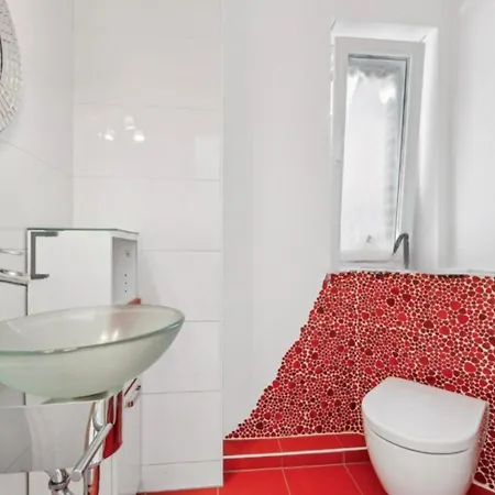 Prázdninový dům Modernes Ferienhaus, Sauna & Partyraum Zubuchbar Neuss