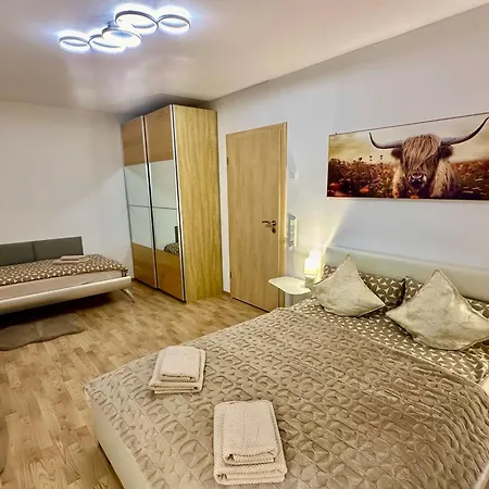 Modernes Ferienhaus, Nahe Duesseldorf, Sauna Optional, 160qm *