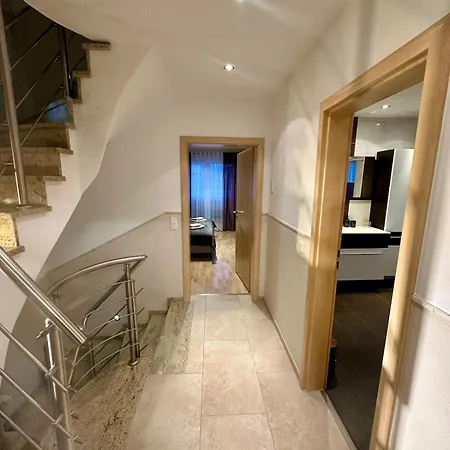 Modernes Ferienhaus, Sauna & Partyraum Zubuchbar