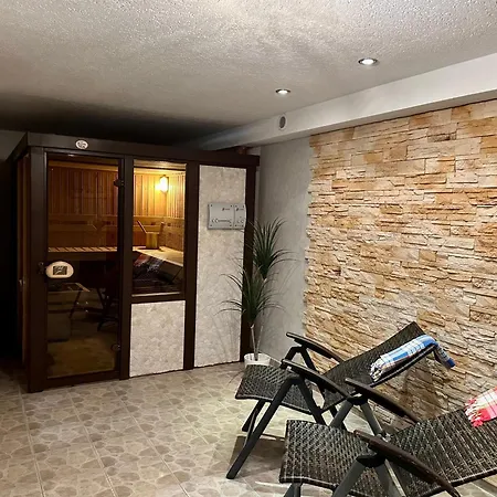 펜션 Modernes Ferienhaus, Sauna & Partyraum Zubuchbar 노이스
