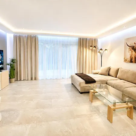 Ferienhaus Modernes Ferienhaus, Nahe Düsseldorf, Sauna Optional, 160qm Neuss