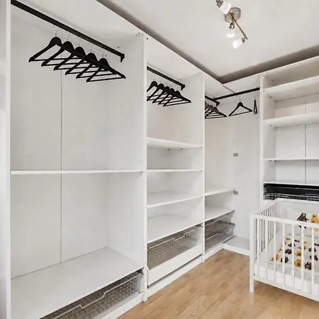 Modernes Ferienhaus, Nahe Düsseldorf, Sauna Optional, 160qm * Neuss