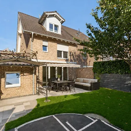 Modernes Ferienhaus, Nahe Düsseldorf, Sauna Optional, 160qm Ferienhaus *
