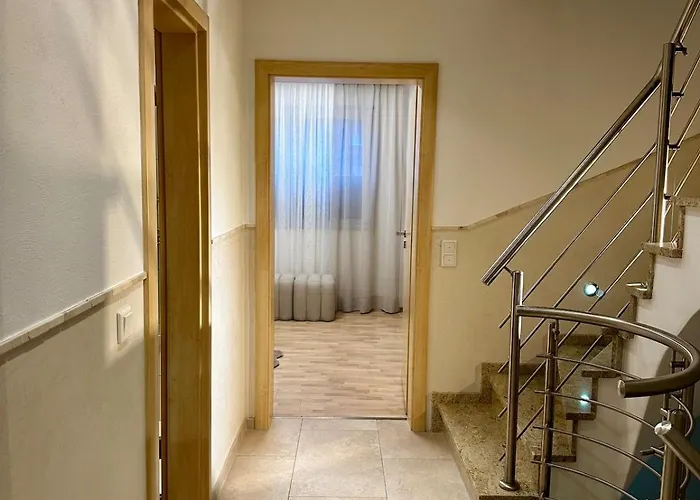 Vakantiehuis Modernes Ferienhaus, Nahe Duesseldorf, Sauna Optional, 160qm