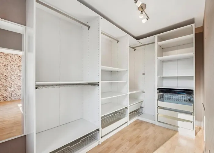 Modernes Ferienhaus, Nahe Duesseldorf, Sauna Optional, 160qm * Neuss