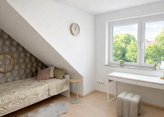 Vakantiehuis Modernes Ferienhaus, Nahe Duesseldorf, Sauna Optional, 160qm