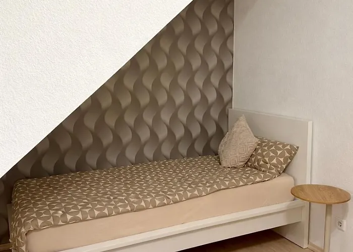 Modernes Ferienhaus, Nahe Duesseldorf, Sauna Optional, 160qm Vakantiehuis Neuss