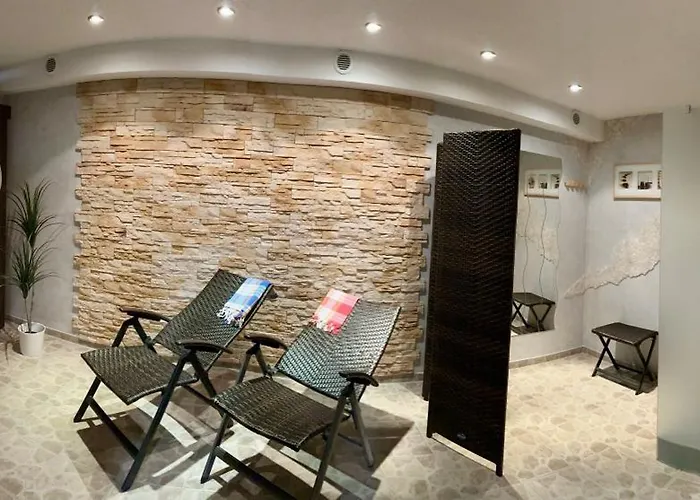 Modernes Ferienhaus, Nahe Duesseldorf, Sauna Optional, 160qm Vakantiehuis Neuss